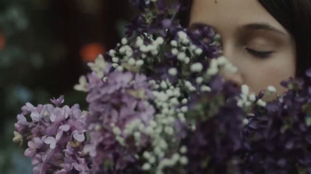 "А завтра мы едем к маме" В память о мамах, которых уже нет рядом. Музыка Алексея Аверьянова смотреть онлайн