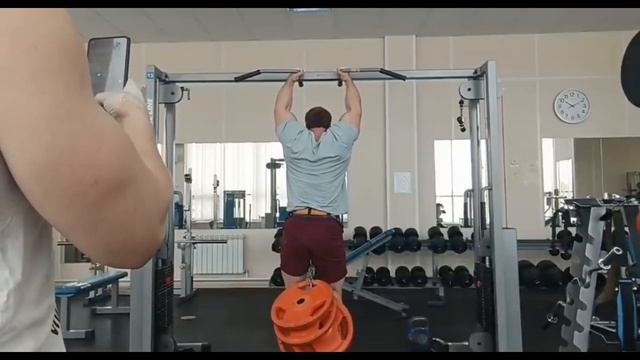 Андрей Смаев, подтягивания с весом 150 кг, 26.01.2023, Andrey Smaev pull up with 150 kg смотреть онлайн