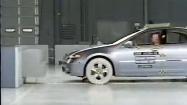 Crash Test 2005 - 2009 Honda Ledgend / Acura Rl (Frontal Impact) IIHS смотреть онлайн