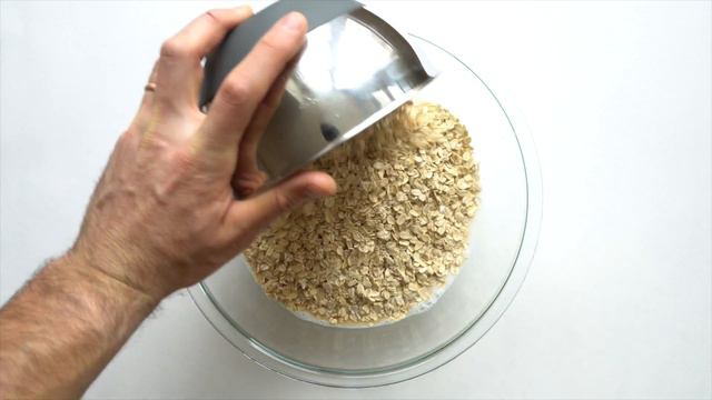 Banana Oatmeal Breakfast Muffins Recipe - HEALTHY, EASY, & GREAT FOR MEAL PREP смотреть онлайн