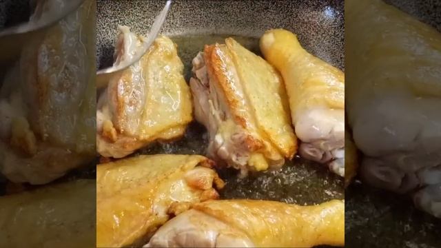 Курица, овощи, картошка. Вкусный обед. Рецепт на канале "Щира Кума!". #shorts смотреть онлайн