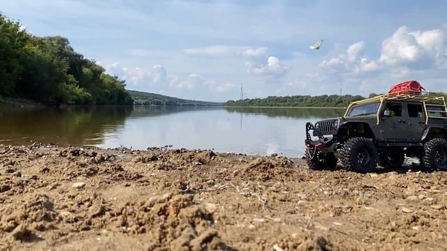 Jeep Wrangler Extreme Sand Dunes And River Driving. Rc Car Mudding Action смотреть онлайн