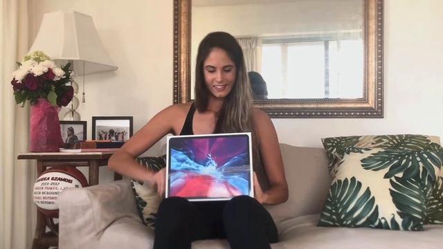 IPAD PRO 2020 UNBOXING! First look & Artist review #ipadpro2020 #ipadpro #ipadprounboxing #ipad12.9 смотреть онлайн