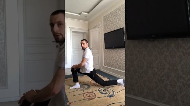 Оставайтесь дома и тренируйтесь с нами смотреть онлайн