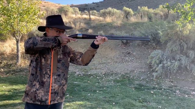 Shooting a Hoenig Rotary Round Action Rifle смотреть онлайн