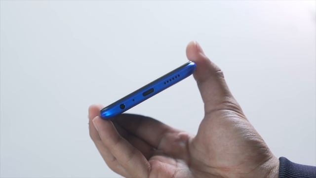 Realme 5 Pro Unboxing & Hands-on смотреть онлайн