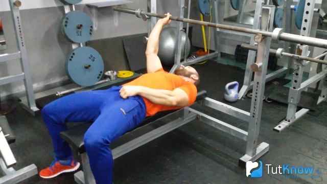 Ошибки в жиме штанги лежа и правильная техника выполнения смотреть онлайн