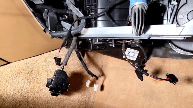 Junkman's Porsche Cayenne Blower Motor Repair Rant смотреть онлайн