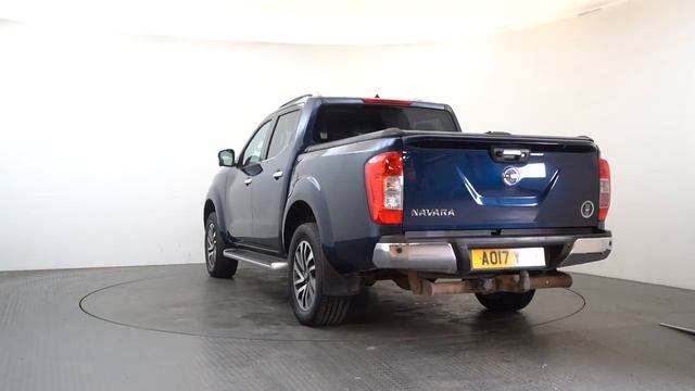 AO17YVZ One Owner, Low Mileage Navara 2.3 dCi 190 4WD Tekna Pickup in Cayman Blue with Tonneau Cove смотреть онлайн