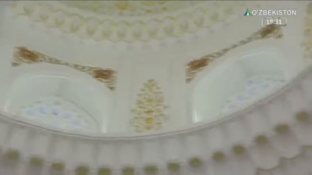 Эмомали Рахмон в Самарканде посетил мавзолей Ислама Каримова смотреть онлайн