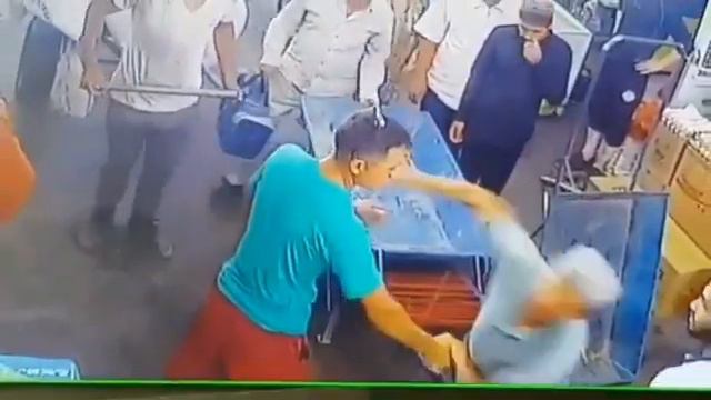 Ана мужик, "один удар 👊" Ходиса тв бкапш. смотреть онлайн