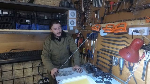 Обслуживание тормозных суппортов Honda GL1500 смотреть онлайн