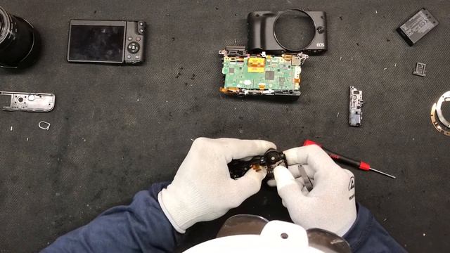 How to repair Canon camera EOS M6 - defective focus button смотреть онлайн