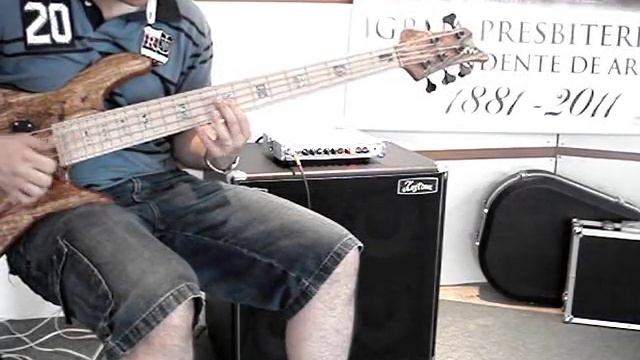 Teste Gabinete KUSTOM DEEP END + GK MB 500 - slap 1 смотреть онлайн