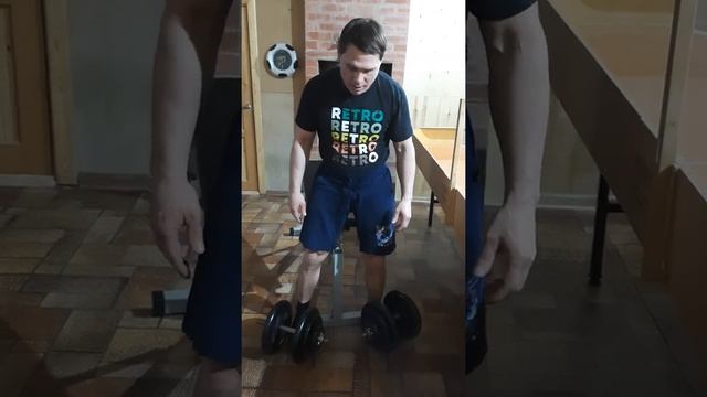 Жим гантелями на наклонной доске (эффективная прокачка мышц груди, дельты и трецепсов) смотреть онлайн