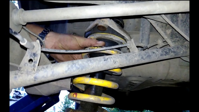 ниссан вингроад замена задней стойки смотреть онлайн