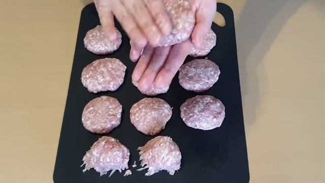 Нежные и сочные котлеты. смотреть онлайн