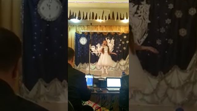 Новый год у ворот Хан Анна 7 лет смотреть онлайн