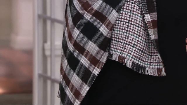 Joan Rivers Double Sided Plaid and Houndstooth Blanket Scarf on QVC смотреть онлайн