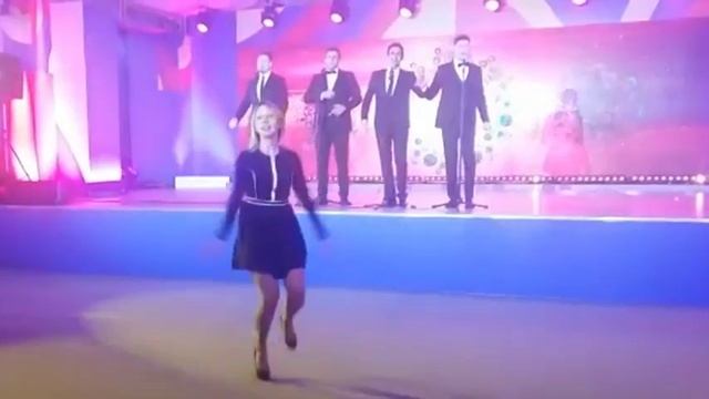 Захарова Мария танцует КАЛИНКУ МАЛИНКУ / Maria Zakharova dancing Kalinka Malinka смотреть онлайн
