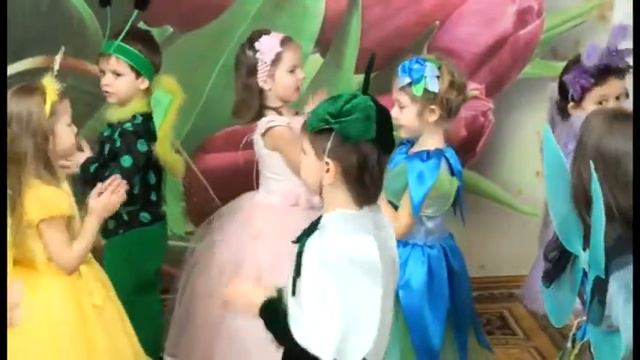 8 martie serbarea Gradinita Izvorasul cunostintelor. Утренник 8 марта детский сад смотреть онлайн