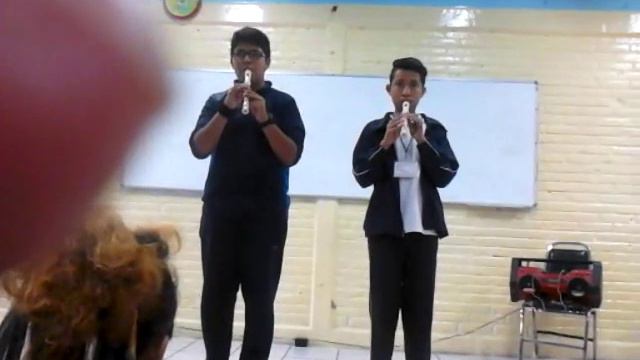 Blue bird flauta dulce -(juan Muñoz) смотреть онлайн