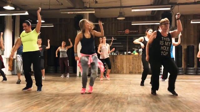 Guaya - Eva Simons, Zumba fitness with Katka смотреть онлайн