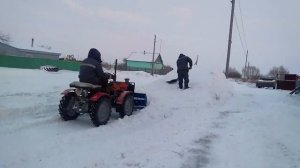 Делаем горку на чешском мини тракторе TZ 4K-14