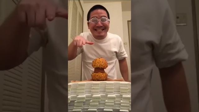 Junya1gou "Coffin dance" song, "rubber band vs food" challenge funny video! ???? смотреть онлайн