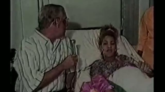 De Todo Un Poco Con Mundito Y Milagros - Francis Rosario