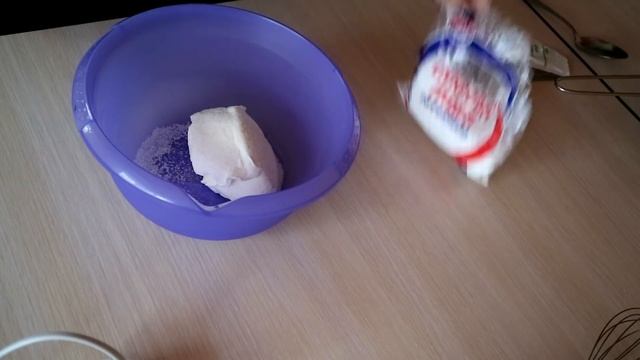 СМЕТАННЫЙ КРЕМ // ПРОСТОЙ РЕЦЕПТ (БЕЗ ЗАГУСТИТЕЛЕЙ) // crem from sour cream смотреть онлайн