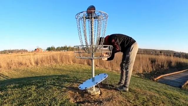 How to install FootGolf ball catch attachment on Disc Golf basket смотреть онлайн