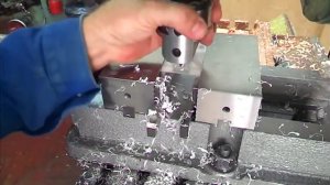 Уроки фрезерования, расточная головка - верный помощник фрезеровщика