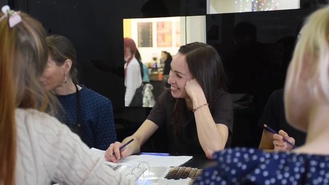 Лучшие по мнению посетителей курсы парикмахера в Санкт-Петербурге!