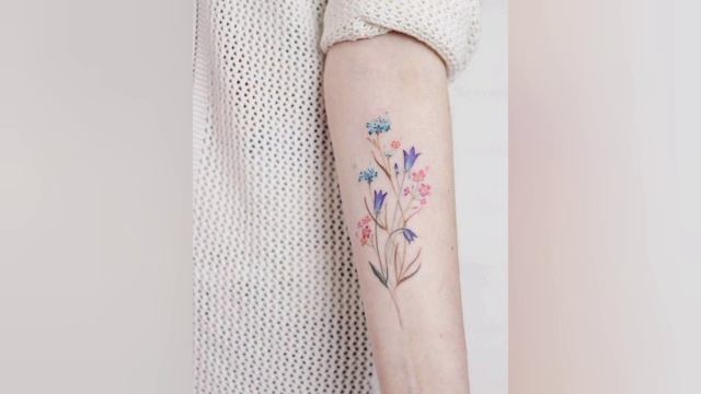 100 Cute Floral Tattoos // Trending Floral Tattoos // Tiny Tattoos