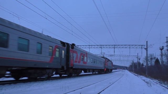 "Первые ПДС после застоя" ЭП2К-366 с поездом №79 Архангельск-Адлер следует по станции Яхрома смотреть онлайн