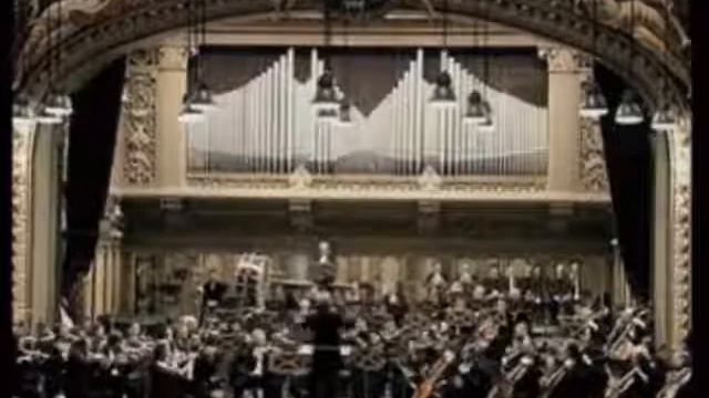 Brahms 4.Mov1.1st part.Ronald Zollman.Bucarest Phil.wmv смотреть онлайн