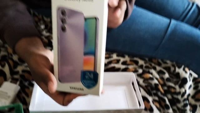 Finally got a new phone ?? смотреть онлайн