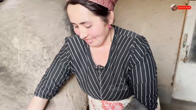УЗБЕКИСТАН зимой! Жизнь В КИШЛАКЕ! Плов с айвой! ТЫКВЕННЫЕ ЛЕПЕШКИ! Деревенские мастерицы! смотреть онлайн