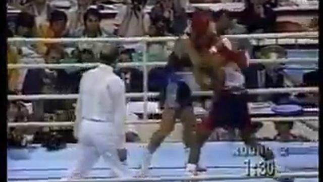 Рой Джонс !!!! Любительский Бой !!! смотреть онлайн