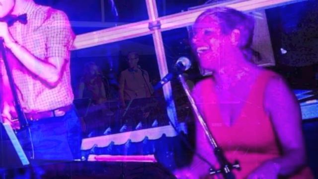 Lisa MacDougall & the Sexy Idas in Charlottetown смотреть онлайн