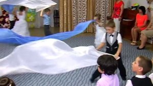 [Дет/сад №77, гр.№13]  Танец "НЕБЕСА" (танец с полотнами)