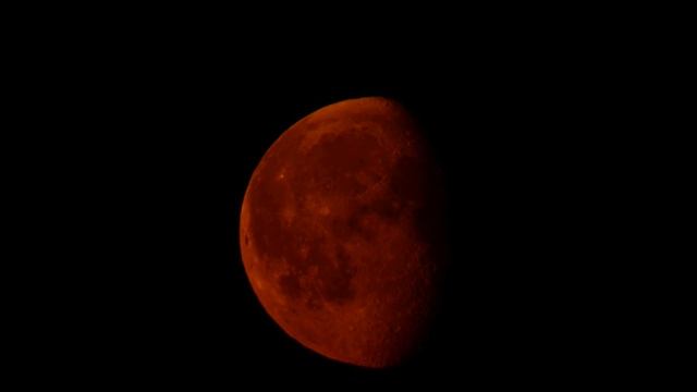 Оранжевая Луна - У самого горизонта - 5 августа 2015 года. смотреть онлайн