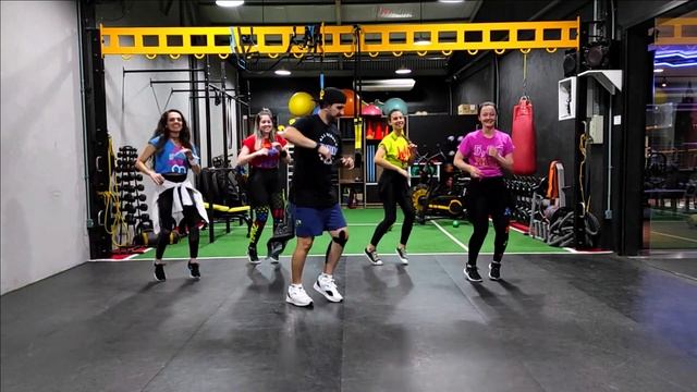 LATINO - Mega MIx 92 - Zumba - Cha Cha Chá l Coreografia l @CiaArtDance смотреть онлайн