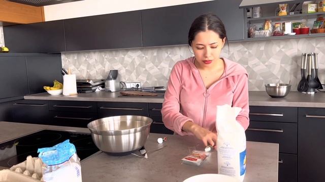 ГОТОВИМ ПИРОЖКИ С ЯЙЦАМИ И ЗЕЛЕНЫМ ЛУКОМ! ТУТОРИАЛ ДЛЯ ЧАЙНИКОВ смотреть онлайн