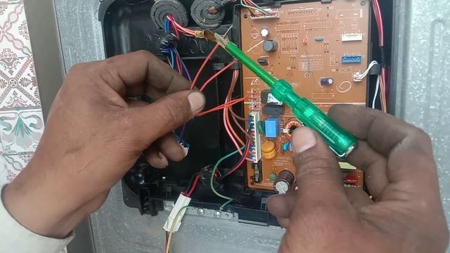 inverter fridge me normal compressor kase lgaya @ForeverTechh смотреть онлайн