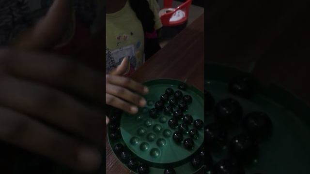 Brainvita! Solve / marble/ peg solitaire/ Goli game how to play step by step by pranika смотреть онлайн