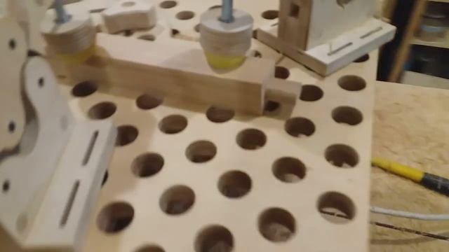 Барный стульчик смотреть онлайн