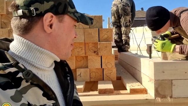 Как строит дом из бруса строительная компания Центр Домостроения. Дом 8 на 8 с мансардой +пристройк смотреть онлайн