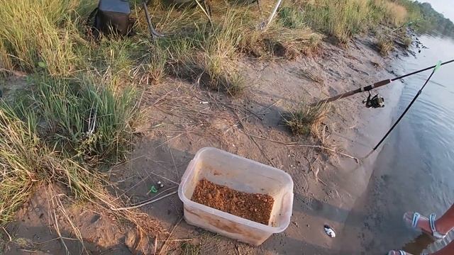 С женой на рыбалку, она его поймала смотреть онлайн